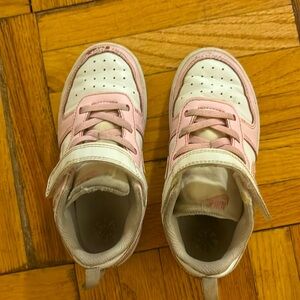 Nike Court Borough Low Recraft
Little Kids' Shoes size 9.5 toddler